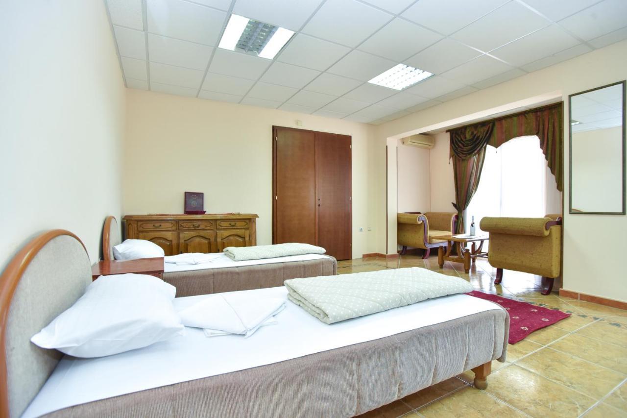 Hotel Grbalj Будва Экстерьер фото