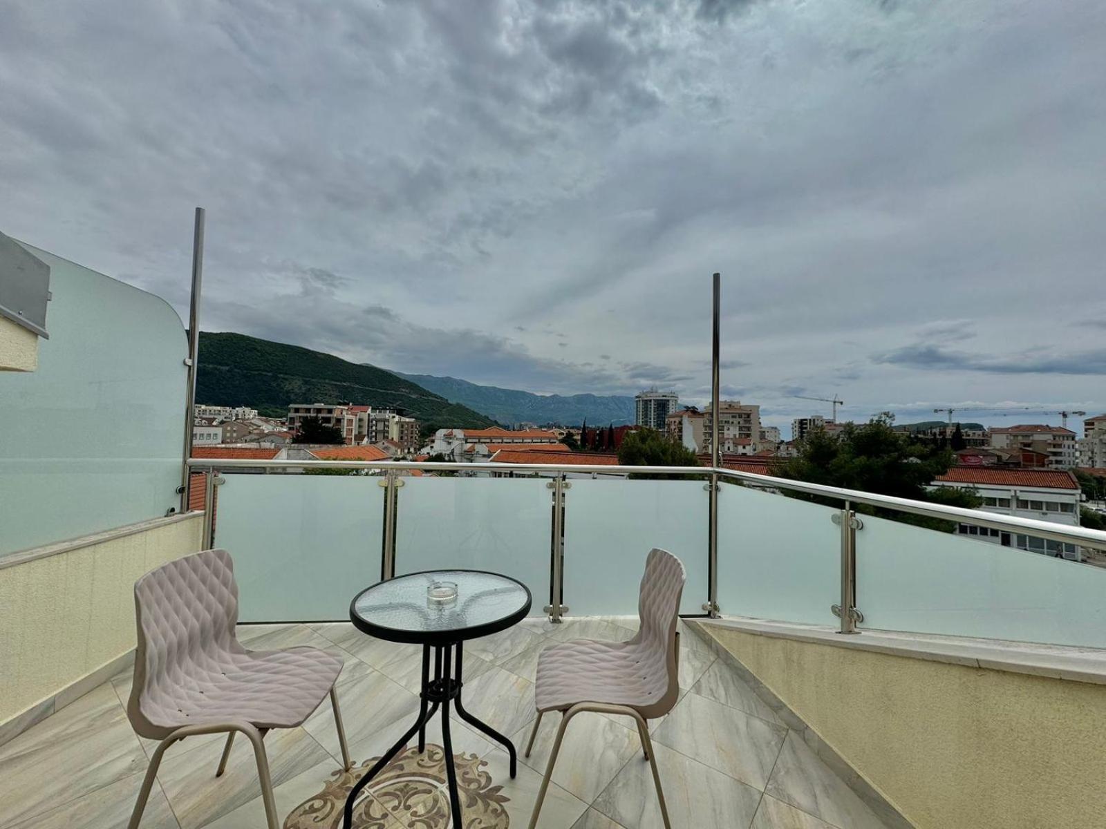 Hotel Grbalj Будва Экстерьер фото