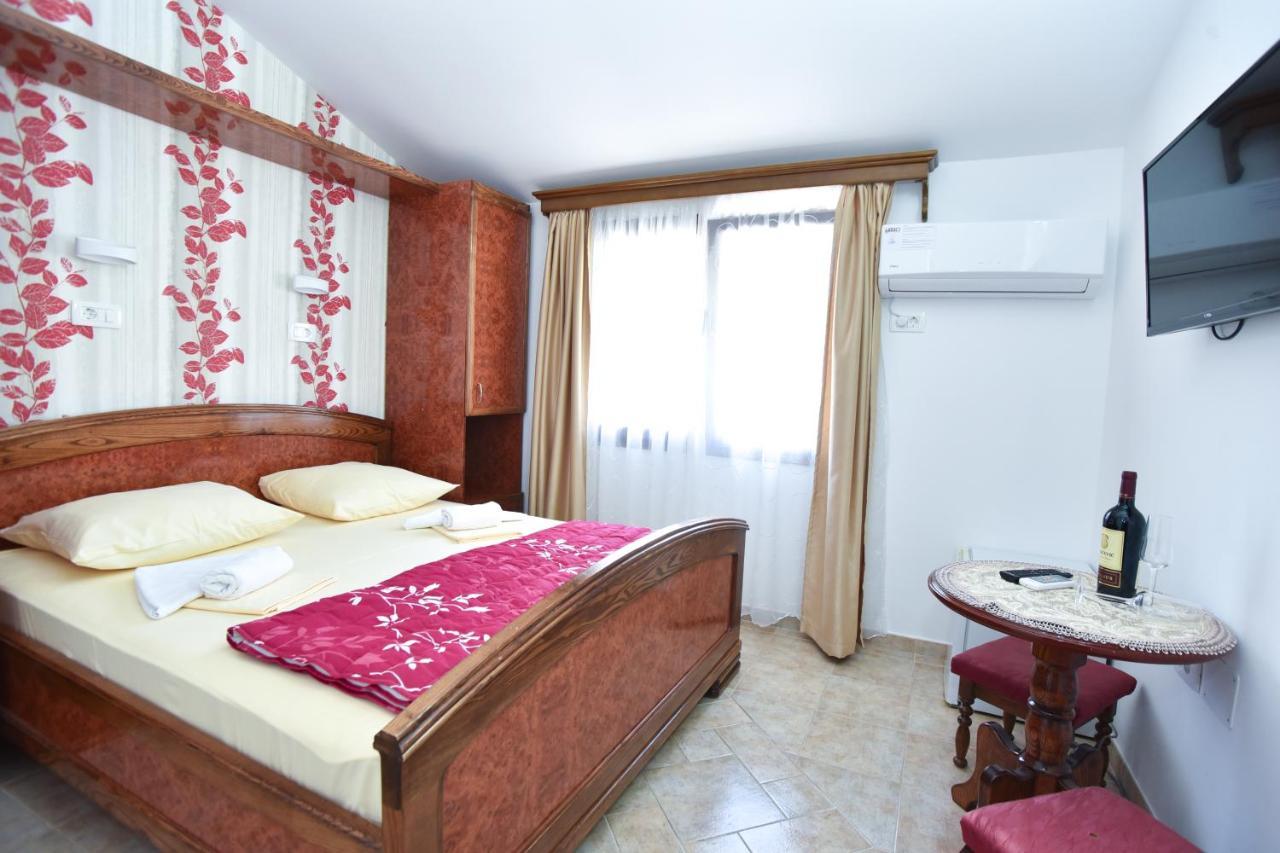 Hotel Grbalj Будва Экстерьер фото